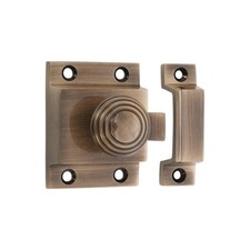 Cupboard Catch Beehive with