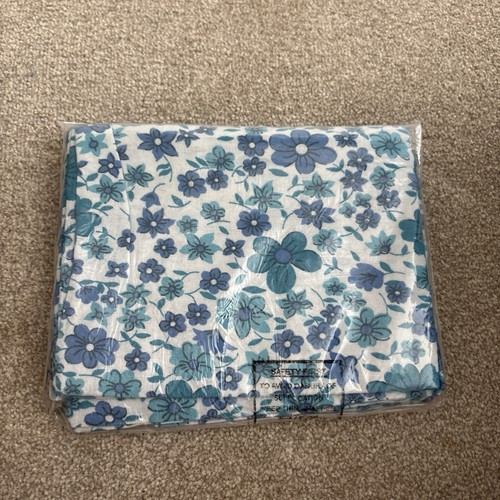 Vintage blue floral - blue,