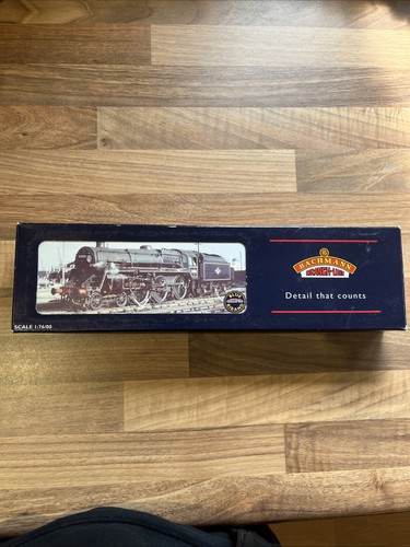 Black 5mt standard class 00 - 5mt,