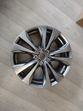 LEXUS UX 18" ALLOY WHEEL 7J