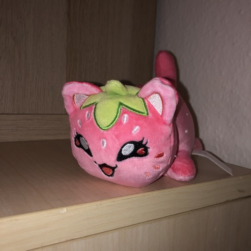 Aphmau meemeows strawberry cat - aphmau,
