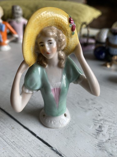 Pin cushion doll 1930 - doll, 1930's