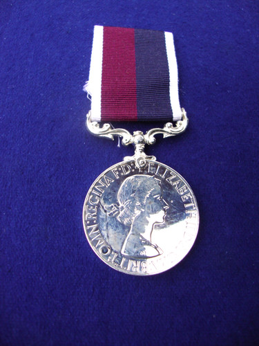 Copy full size queen elizabeth - copy,