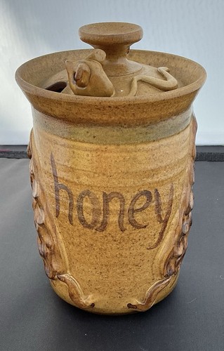 Alvingham pottery field mouse - field,