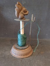 VINTAGE FREESTANDING CAST IRON SQUIRREL DESIGN TWINE GARDEN/KITCHEN TIDY HOLDER