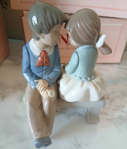 Lladró nao porcelain romantic - porcelain,