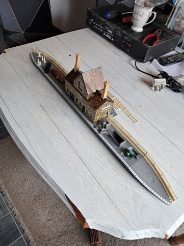 Gauge model railway station - oo,