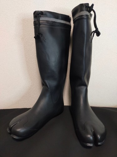 Black rubber asian3l tabi - black,