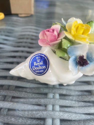 Vintage royal doulton conch - vintage,