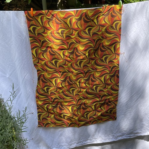 Vintage 1960s fabric remnant - 1960s,