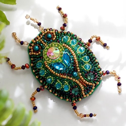 Green beetle brooch bead - beetle,