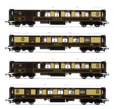 HORNBY 'OO' GAUGE RAKE OF 4