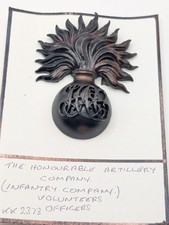 Cap badge honourable - cap,