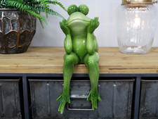 Green Sitting Frog Ornament