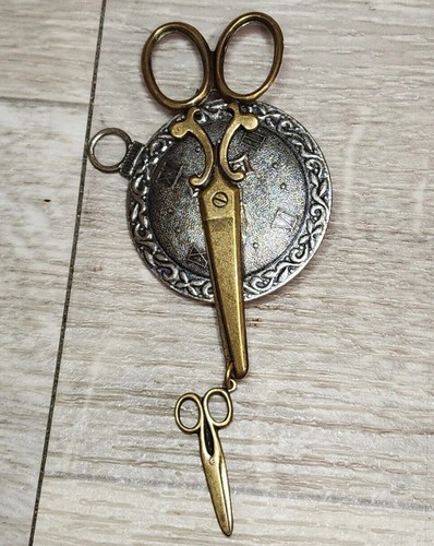 Vintage sewing clock pin - vintage,