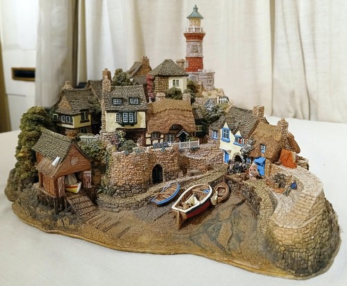 Lilliput lane out of the - out,