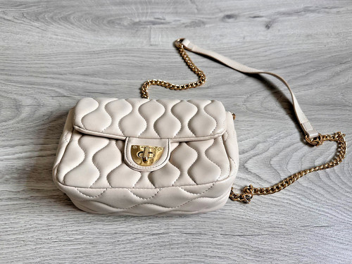 Bessie london cream - london,
