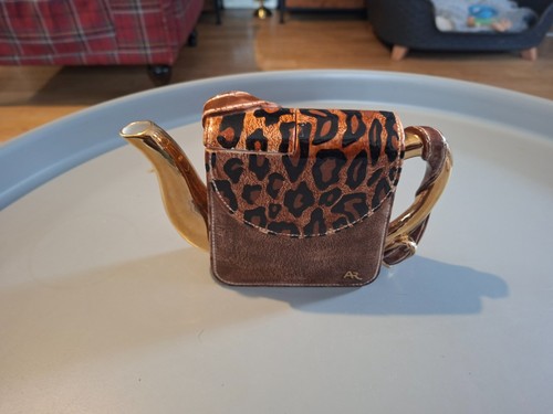 Vtg annie rowe teapot - vtg,