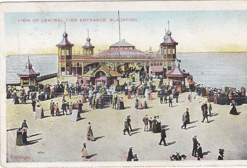 Blackpool central pier - central,