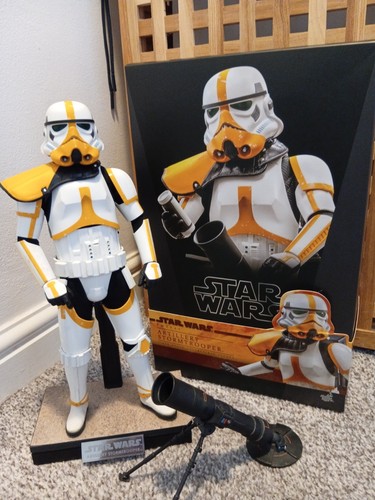 Hot toys star - toys,