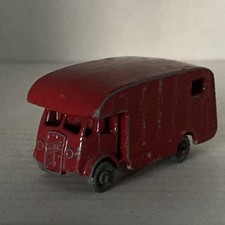 Moko Lesney Matchbox 35 - Marshall Horse Box MK 7 Diecast - Red Version.