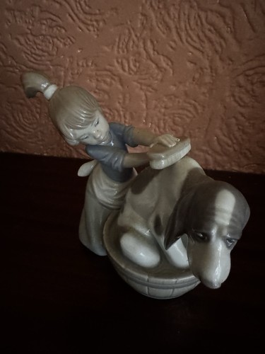 Lladro bashful bather figurine - lladro,