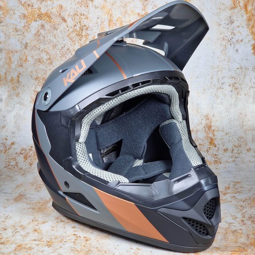 Kali zoka stripe full - stripe, face