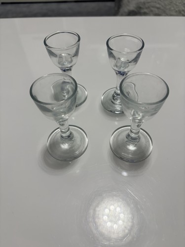 Set small liqueur - of, 4