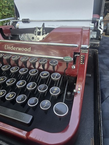 Underwood champion portable - champion,
