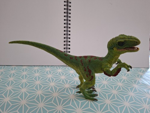 Schleich green velociraptor - green,