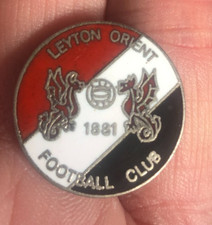 RARE OLD LEYTON ORIENT ROUND STRIPED CREST ENAMEL PIN BADGE