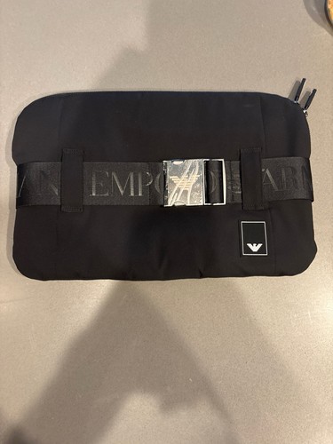 Emporio armani travel capsule - armani,