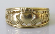 Gold Claddagh Ring - Vintage