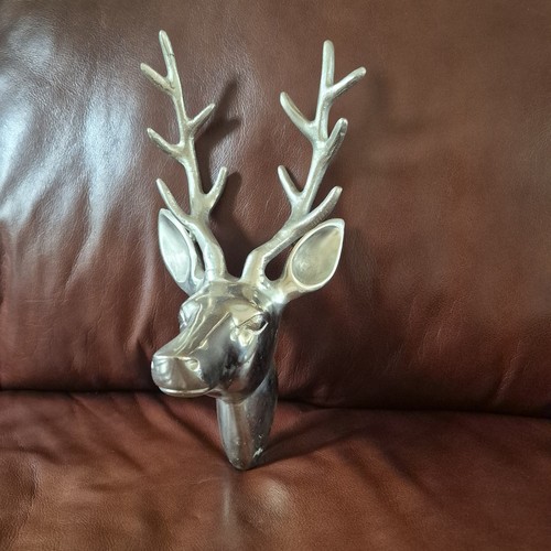 Silver metal deer - metal, wall