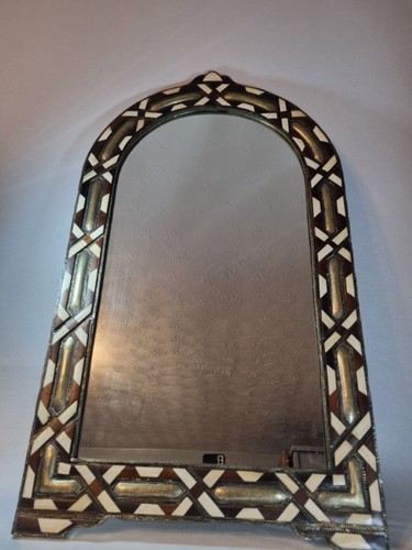 Large moroccan style - style, arched