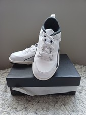 Jordan Flight Court 2.5 Y