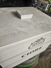 Stella Behive Ice Box