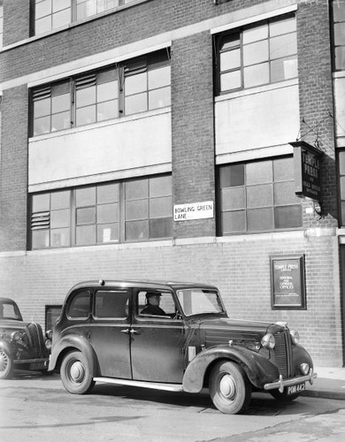 Austin diesel taxi - taxi, advertising