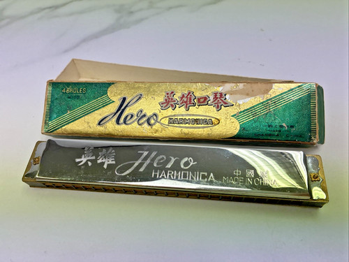 Vintage m1001 hero - vintage,