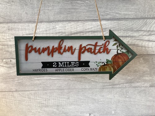 Pumpkin patch wooden - patch, arrow