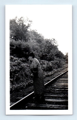 Old vintage photo older - older, woman