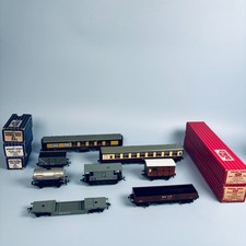 HORNBY DUBLO X8 - WAGONS COACHES ESSO TANKER OO GAUGE