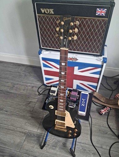 Les paul studio guitar with - paul,