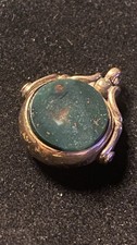 9ct Hallmarked Gold Swivel Fob Pendant Set With Bloodstone & Cornelian. 2cm Drop