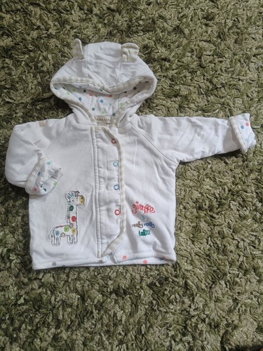White polka dot giraffe - white, 0-3