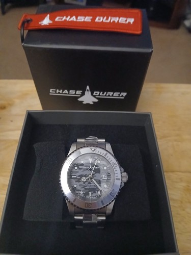 Chase durer invicta - by,
