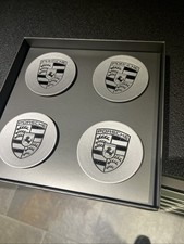 986 Porsche Booster centre caps