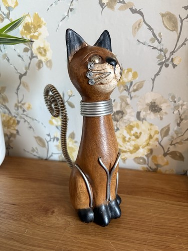 Vintage wooden hand carved - wooden,