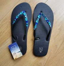 TU flip flops
