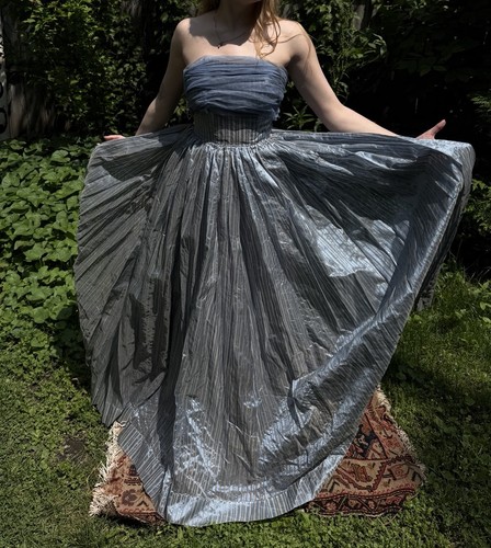 Fancy vintage 1950s prom - fancy,